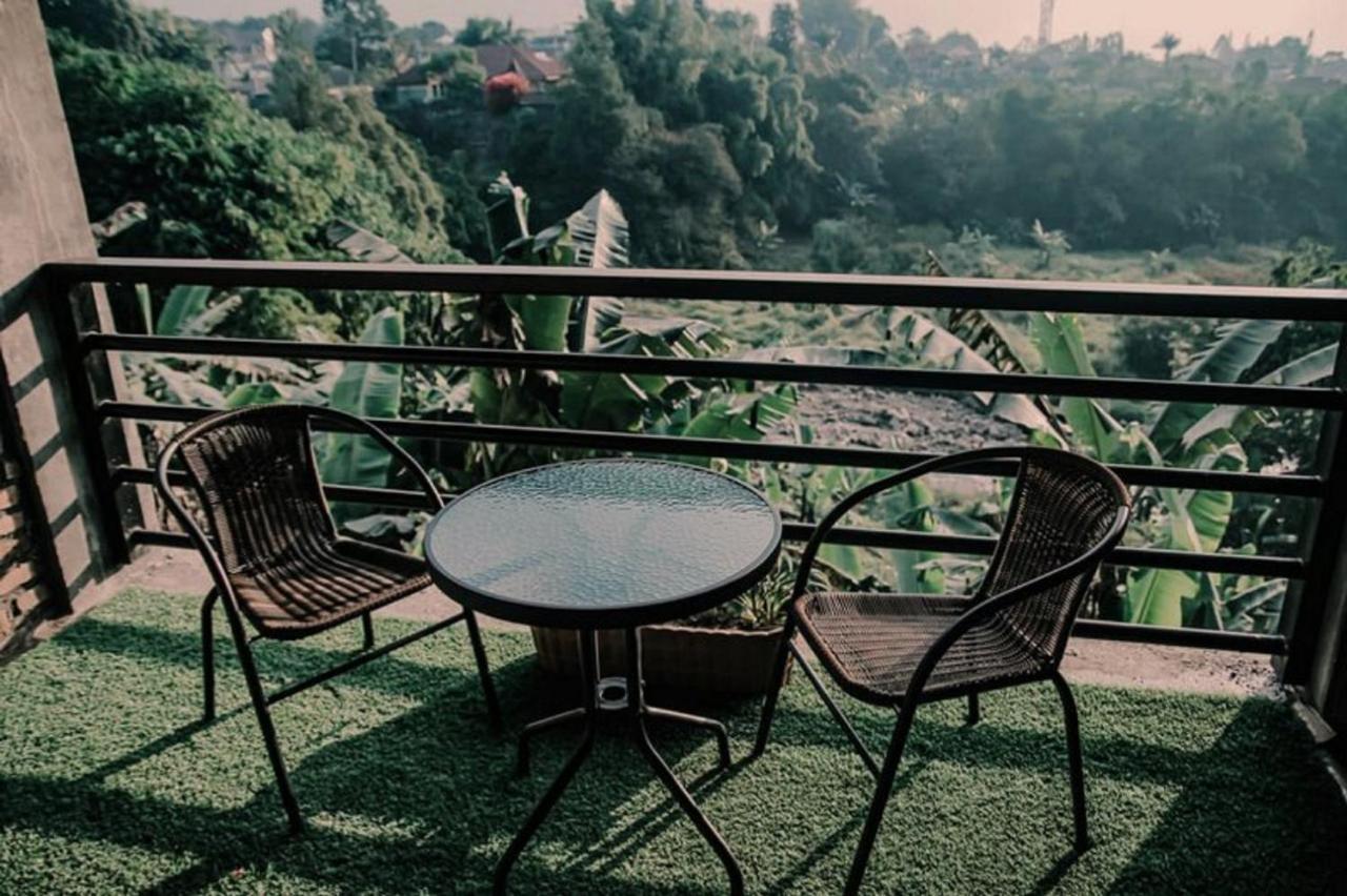 Vila Njd Bogor Luaran gambar