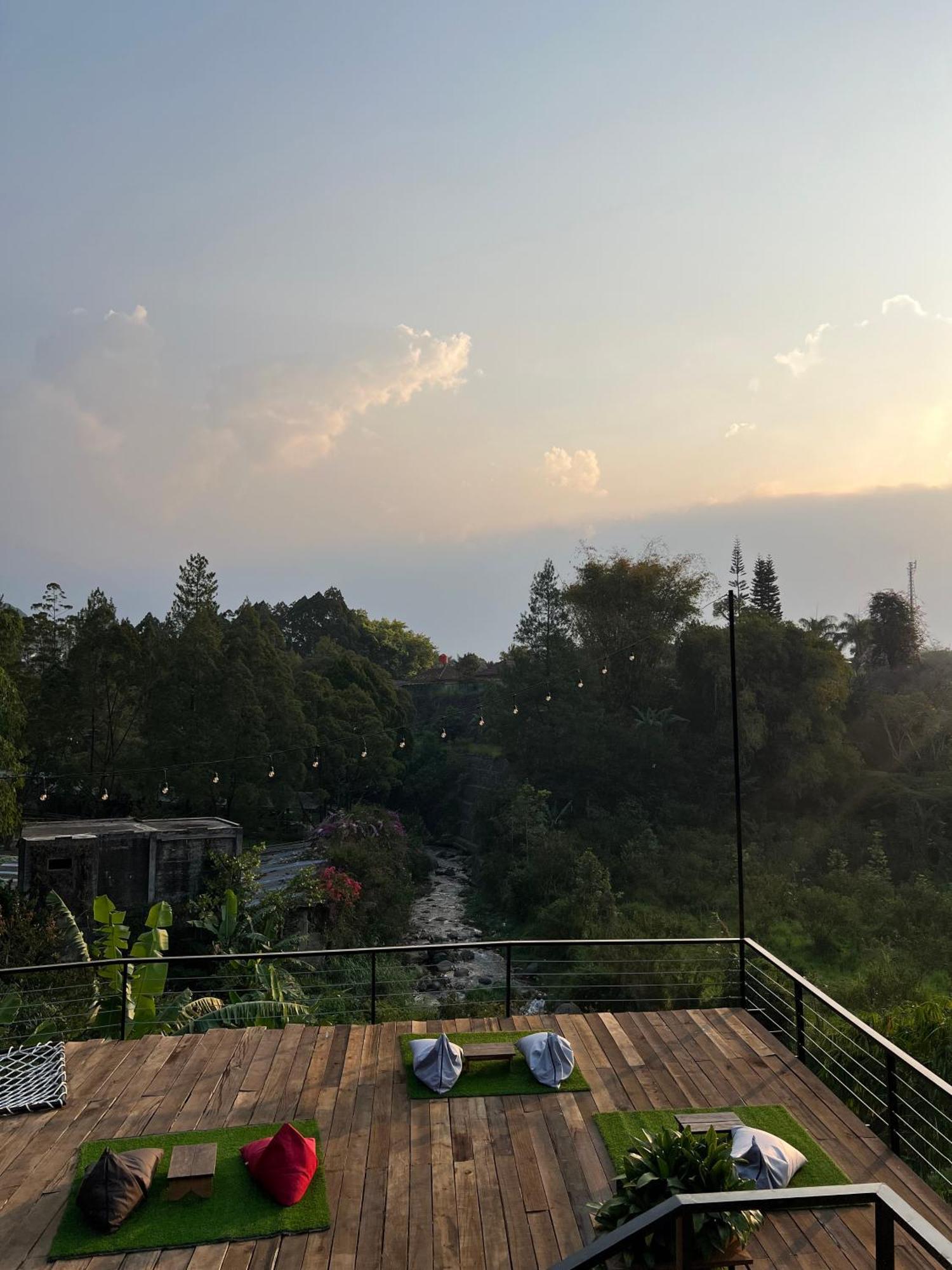 Vila Njd Bogor Luaran gambar